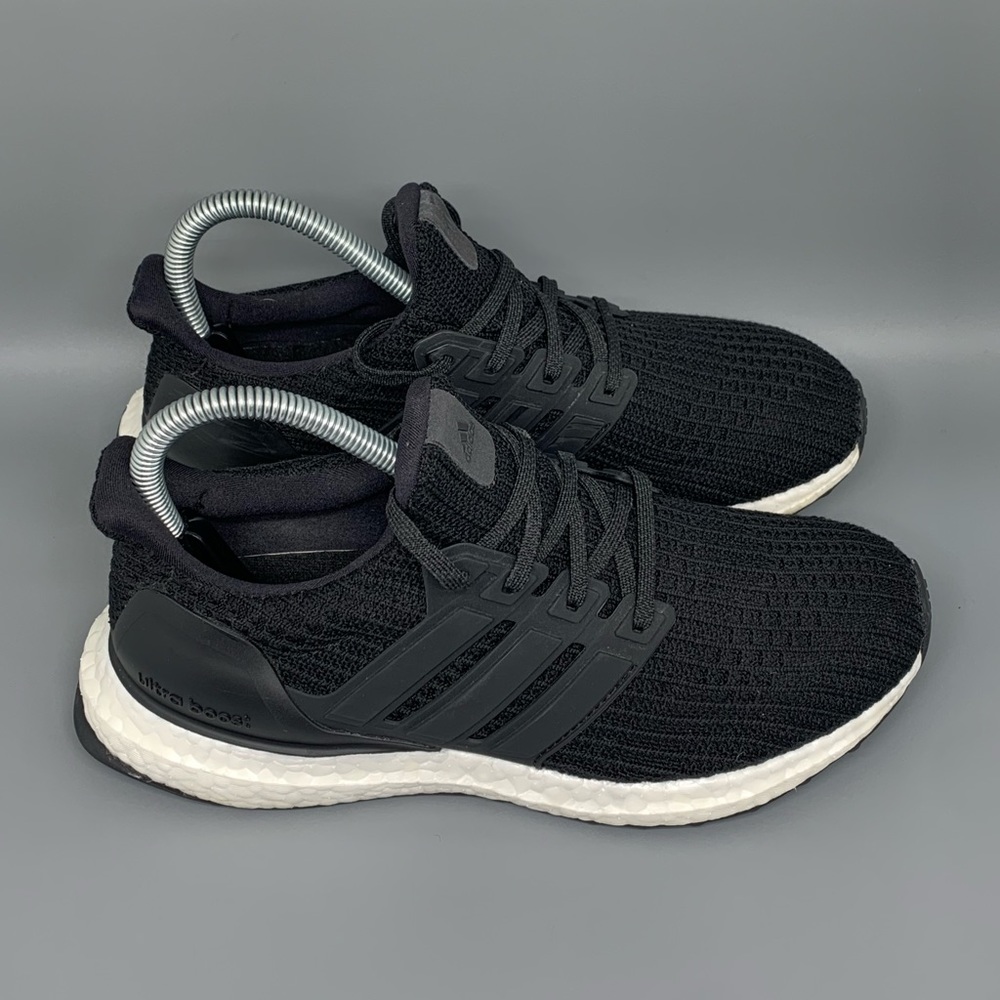 Adidas Ultraboost Running Shoes Women’s Sz 6.5